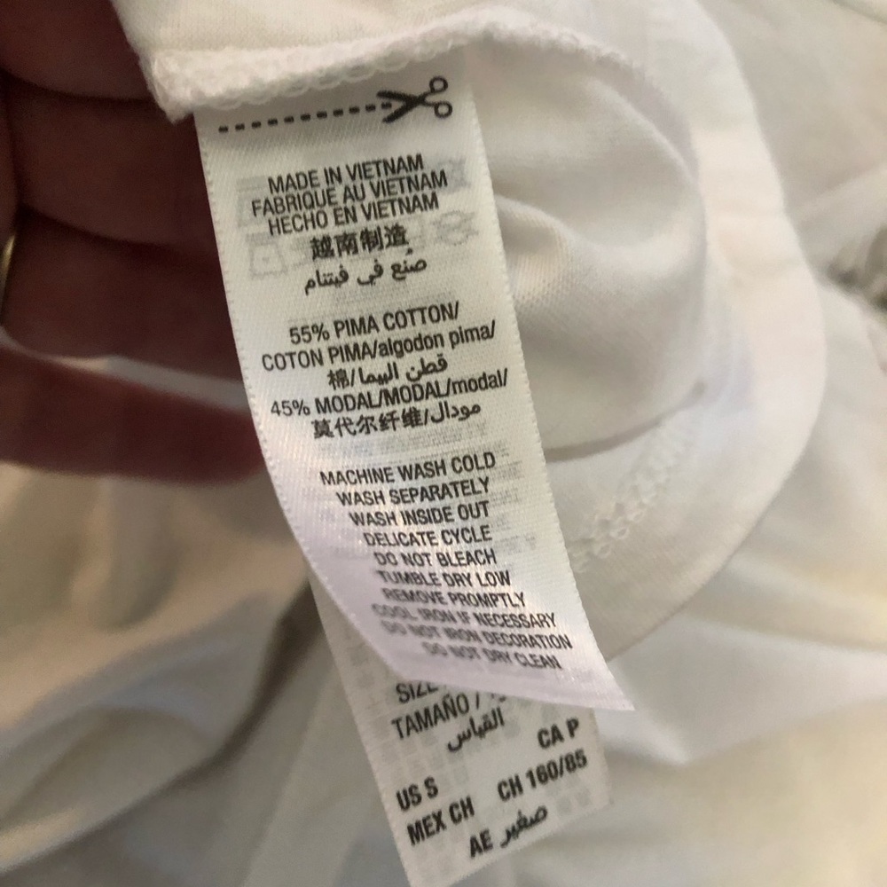 Juicy Couture Graphic tee! Small - Picture 8 of 11